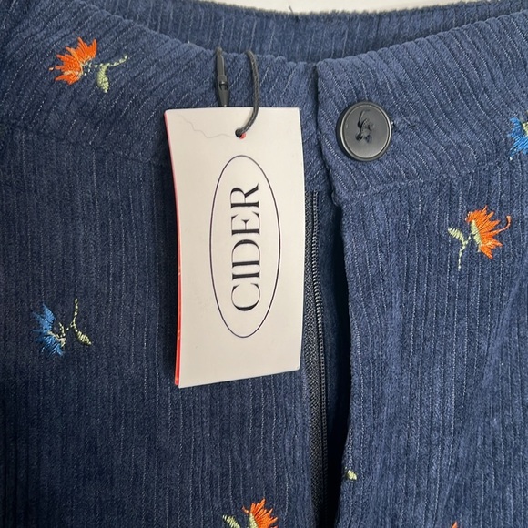 Cider Navy Floral Corduroy Pants NWT - Small - Picture 5 of 6